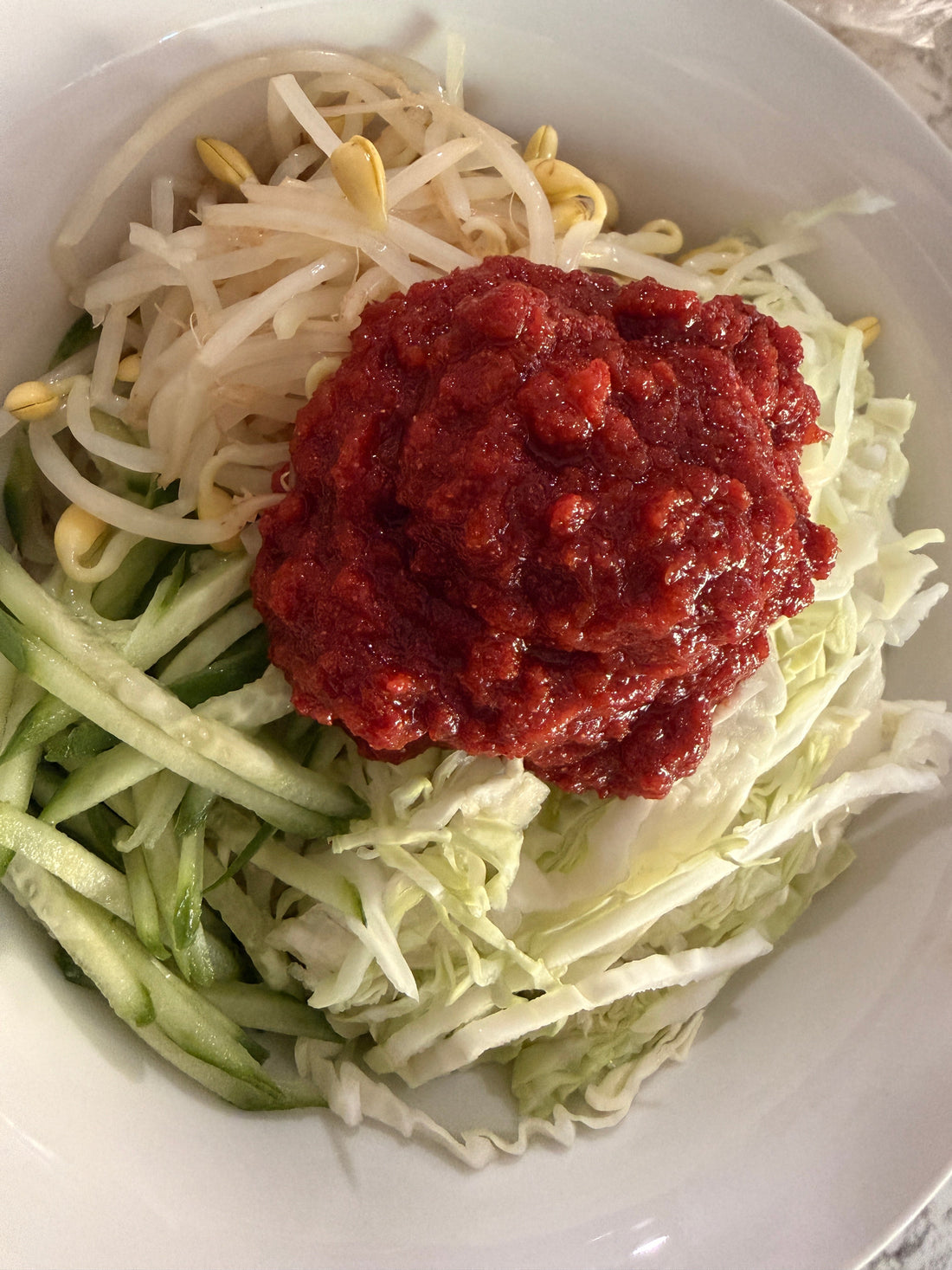 Jjolmyeon · 쫄면